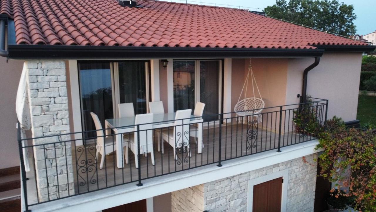Apartment Robi Umago Esterno foto