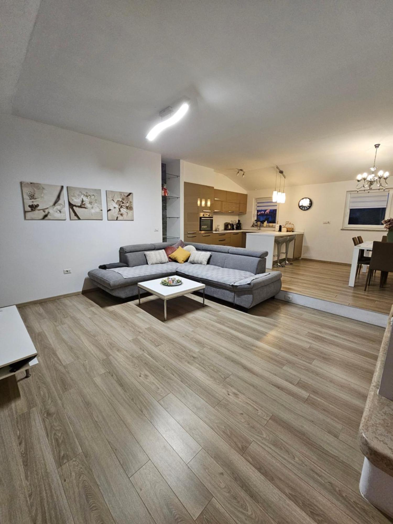 Apartment Robi Umago Esterno foto